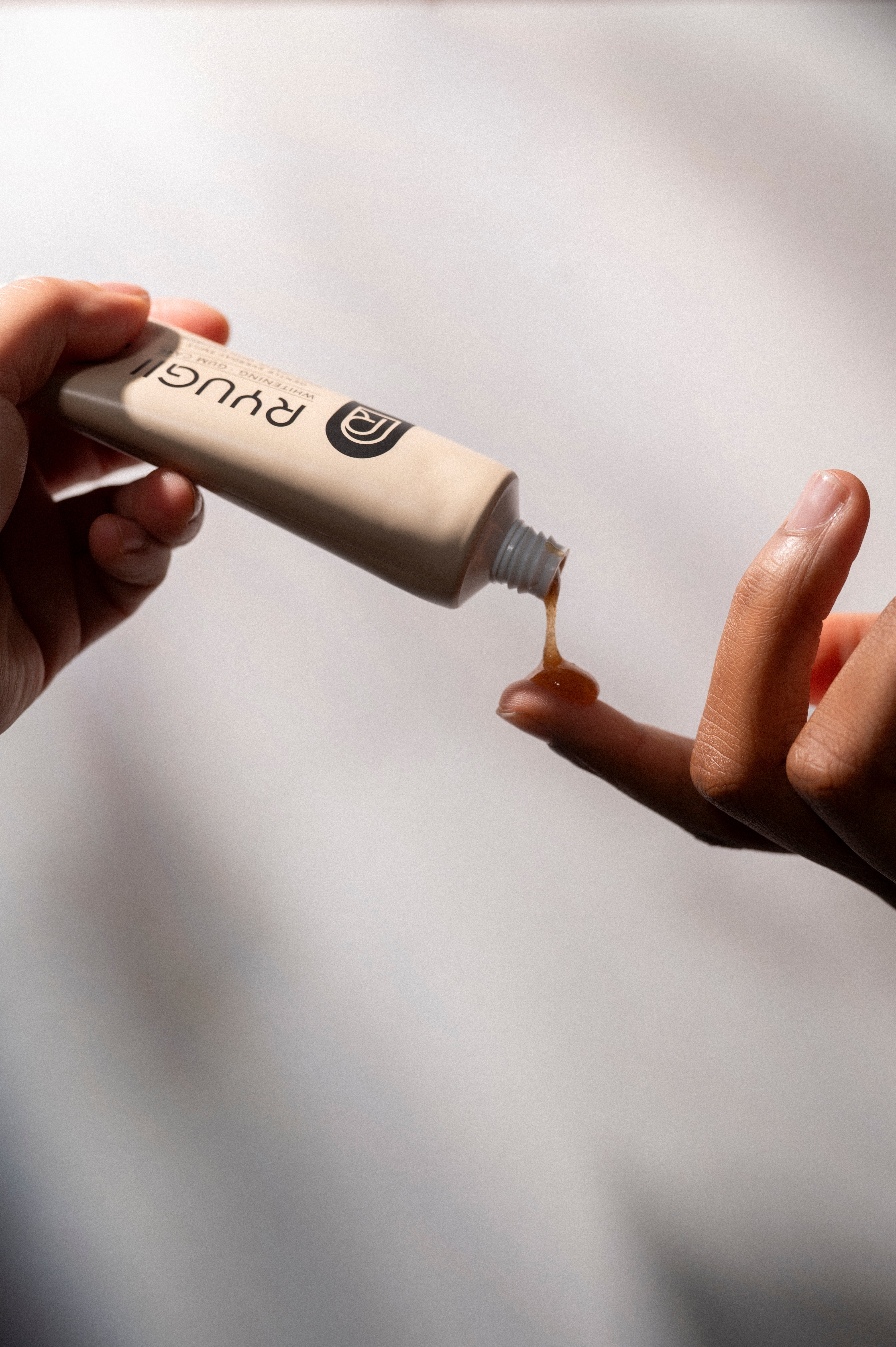 晨悠沁息-溫和淨白牙膏